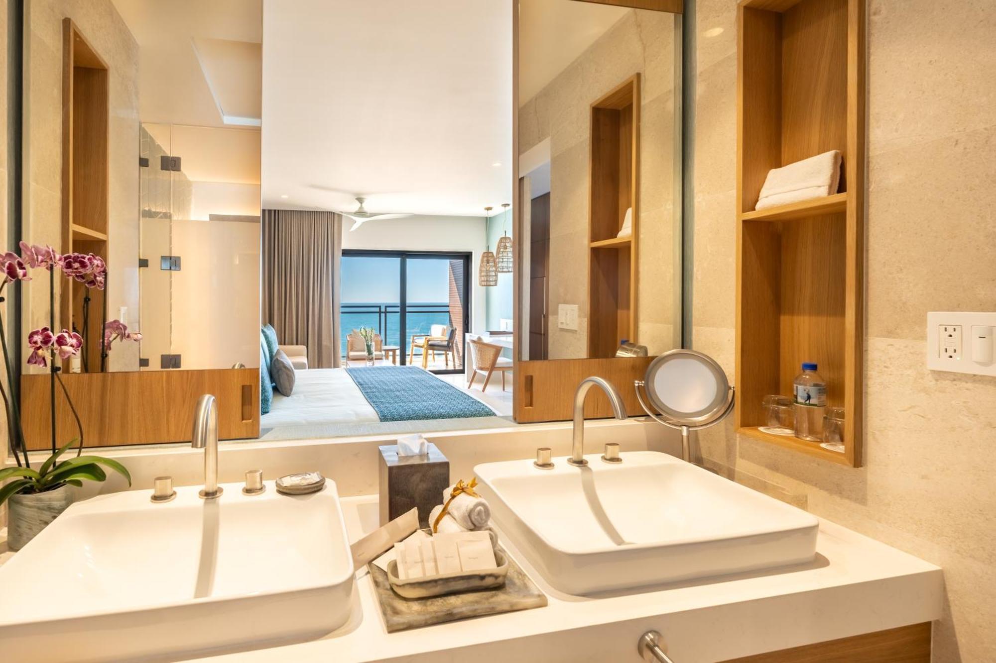 Preferred Club Premium Ocean Front King